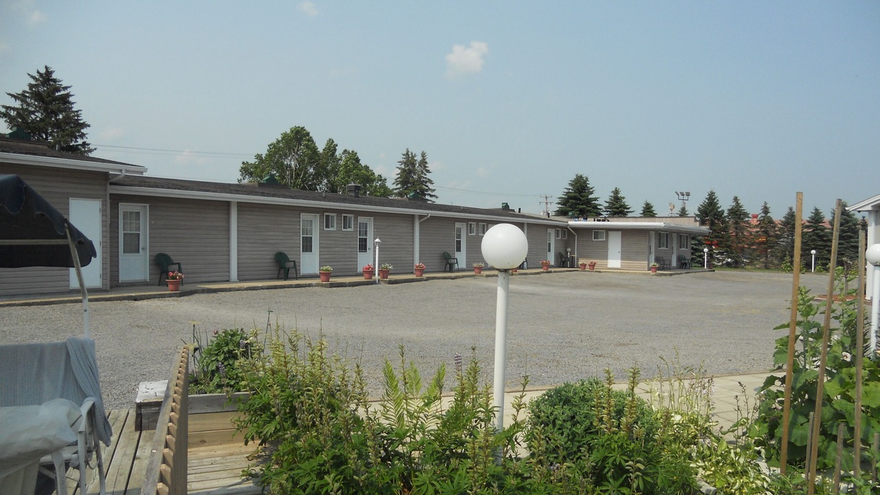 Photo of Outdoor in Louiseville