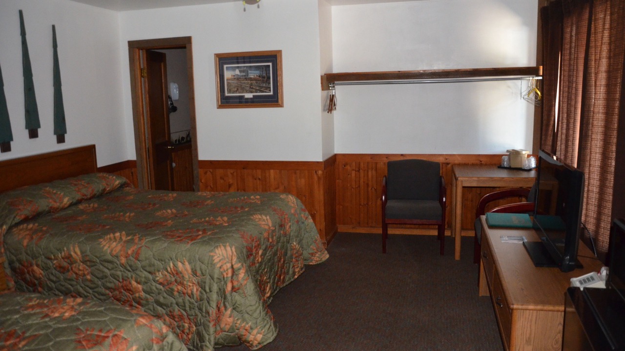 Photo of Bedroom in Spirit Lake