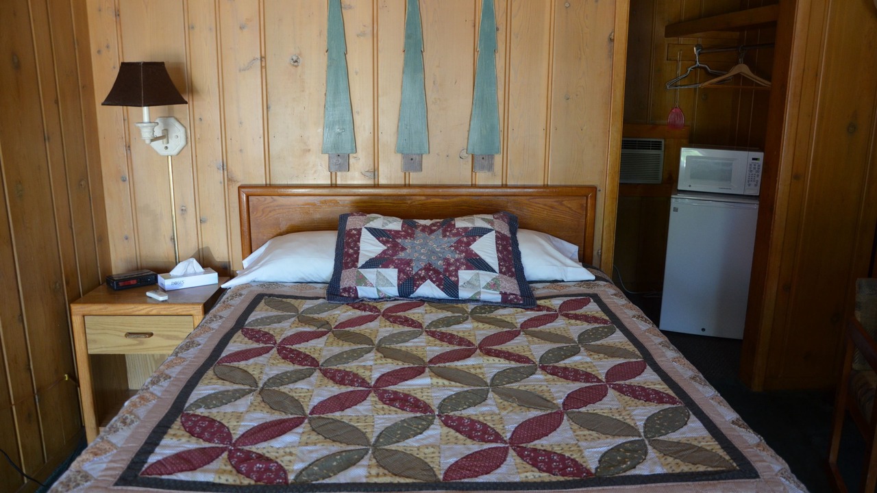 Photo of Bedroom in Spirit Lake