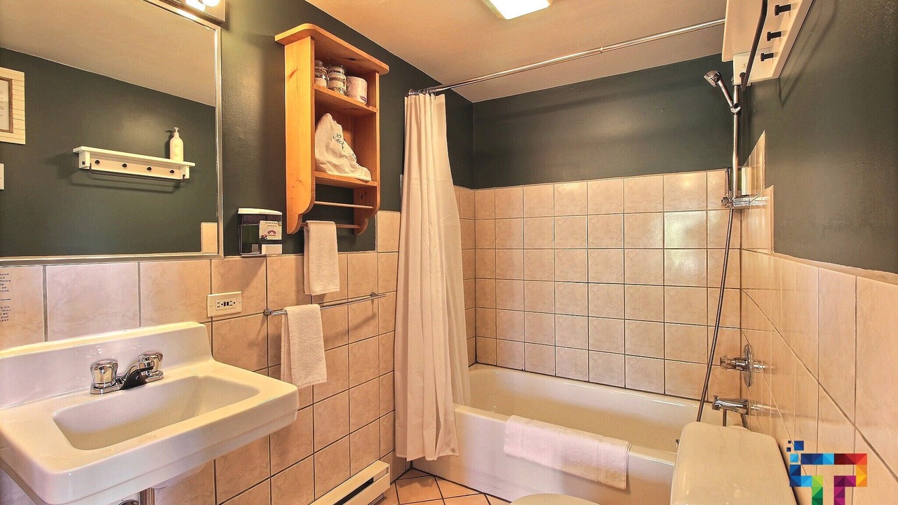 Photo of Bathroom in Alma