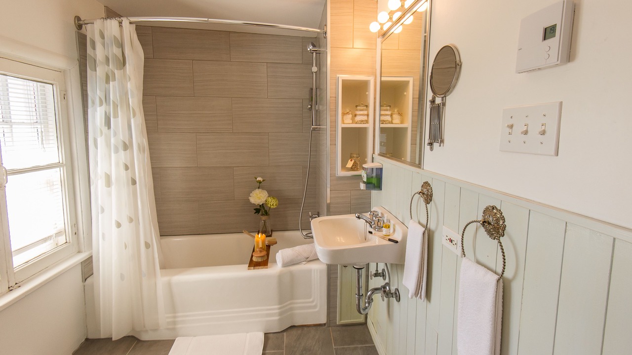 Photo of Bathroom in Alma