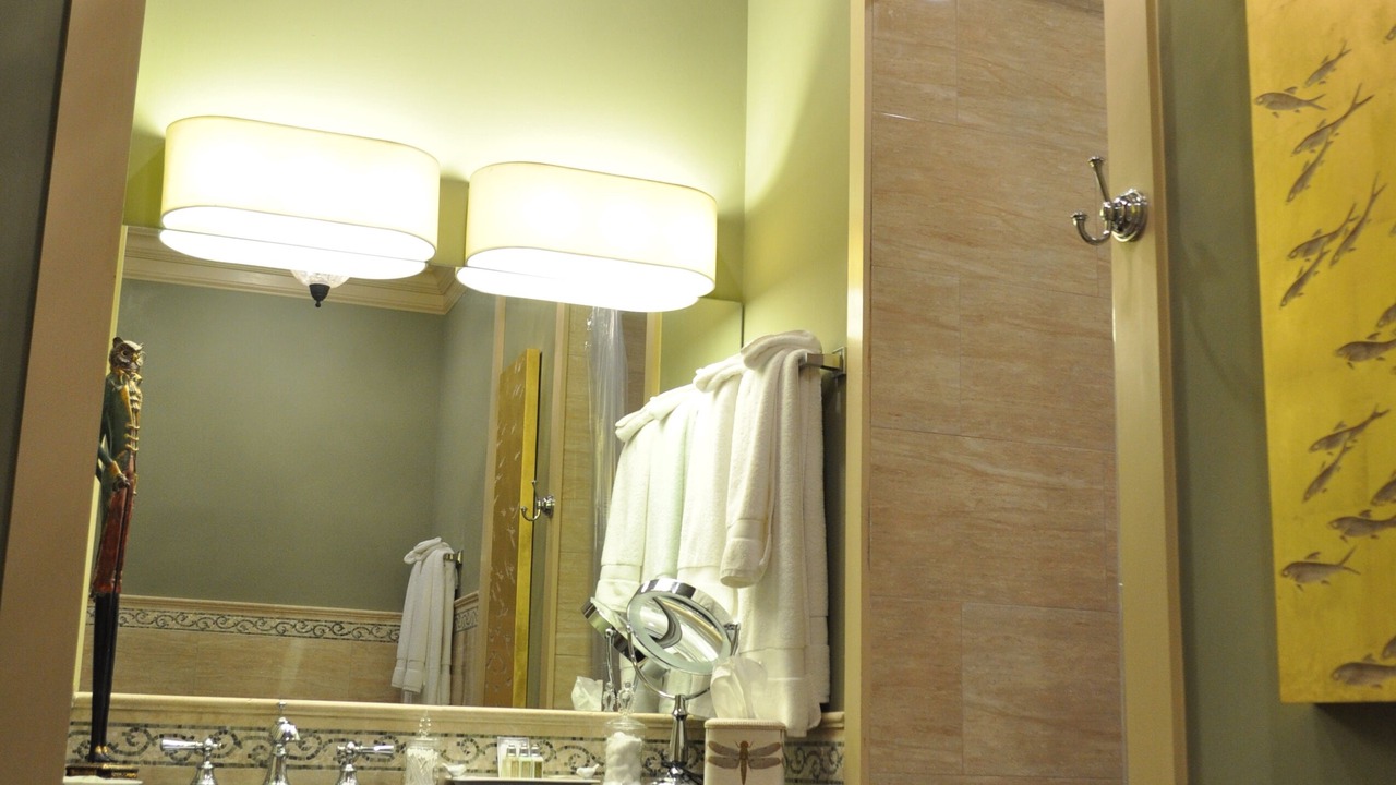 Photo of Bathroom in Darrow
