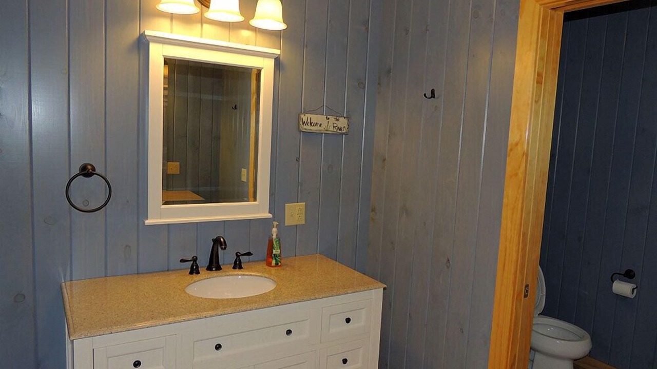 Photo of Bathroom in Cape Vincent