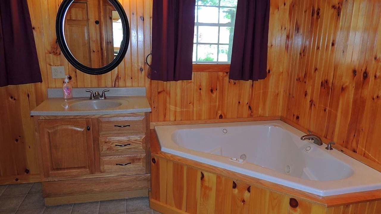Photo of Bathroom in Cape Vincent