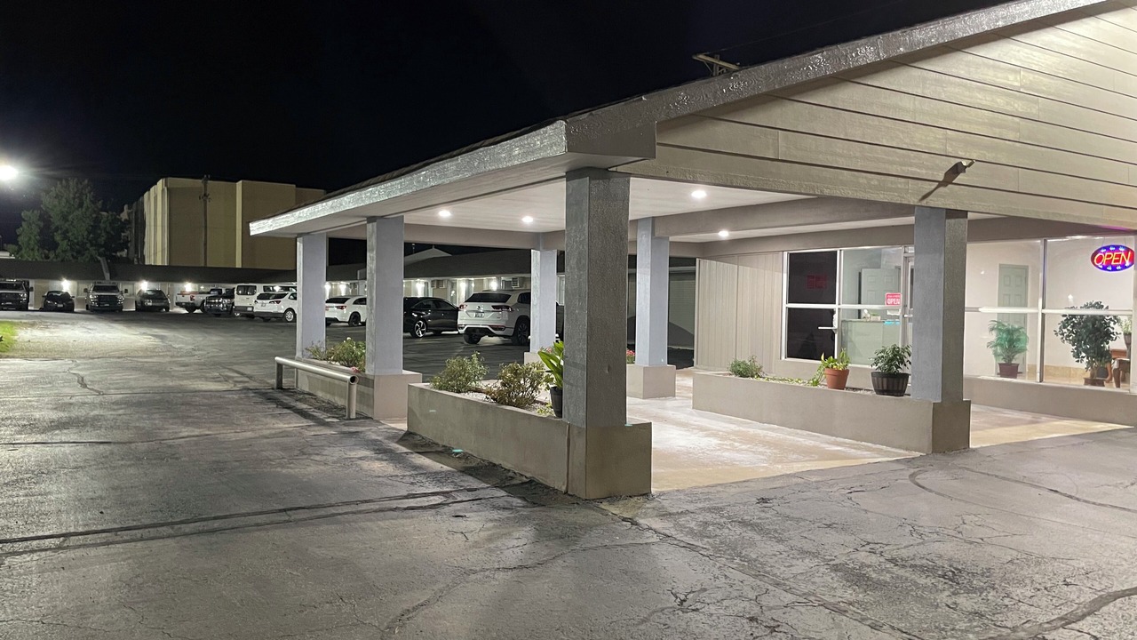 Photo of Outdoor in Ada