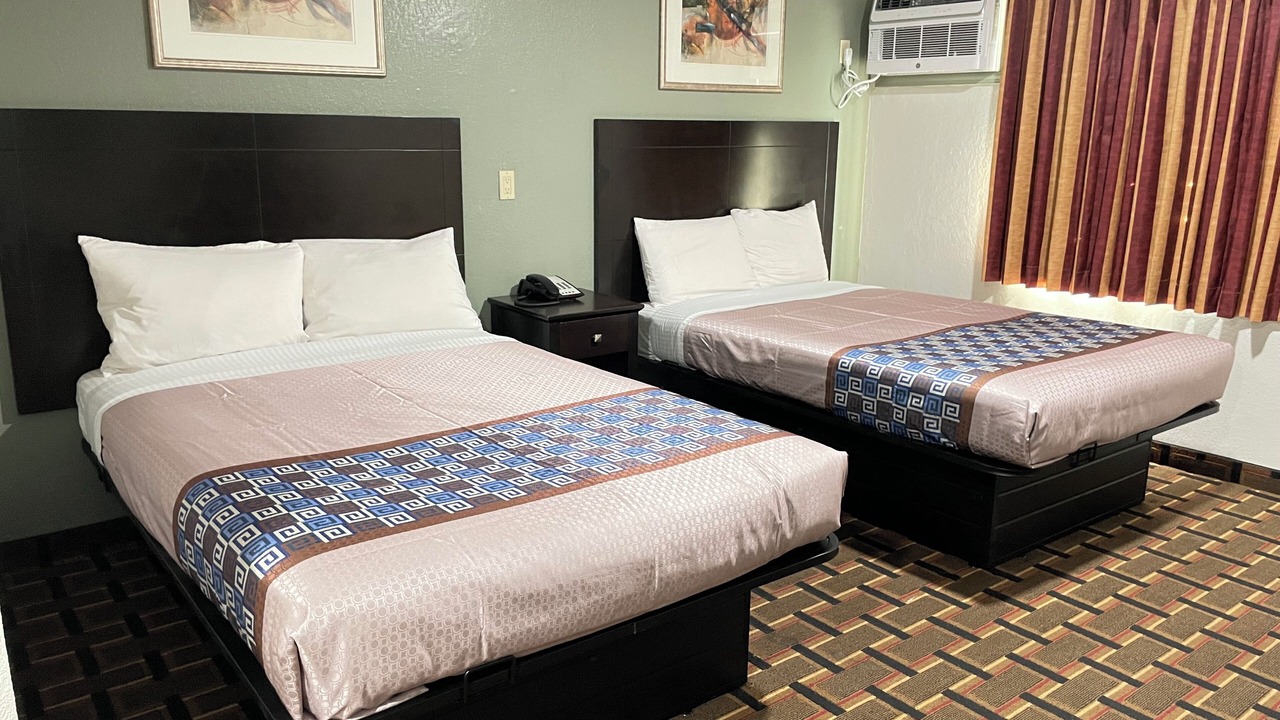 Photo of Bedroom in Ada