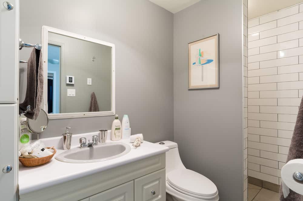 Photo of Bathroom in Chateau-Richer