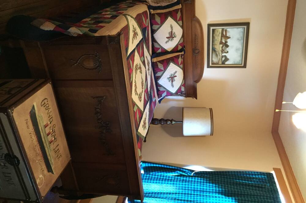 Photo of Bedroom in Holdenville
