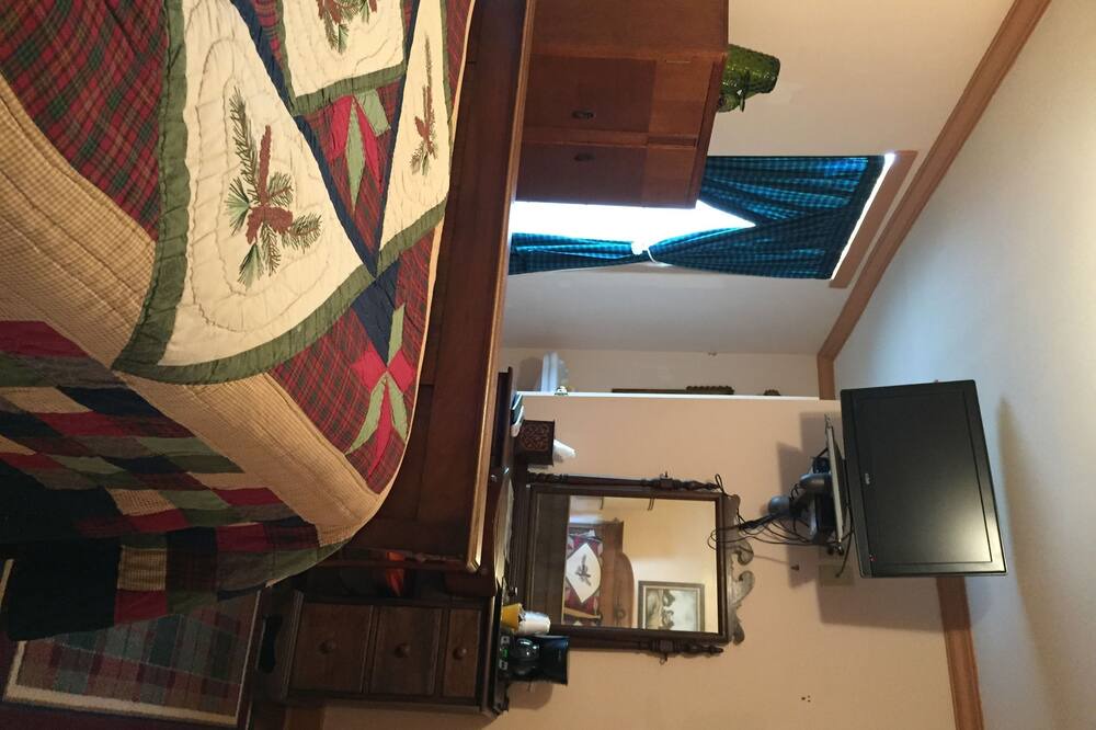 Photo of Bedroom in Holdenville