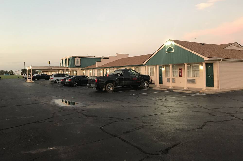 Photo of Outdoor in Daleville