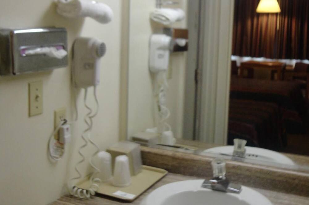 Photo of Bathroom in Daleville