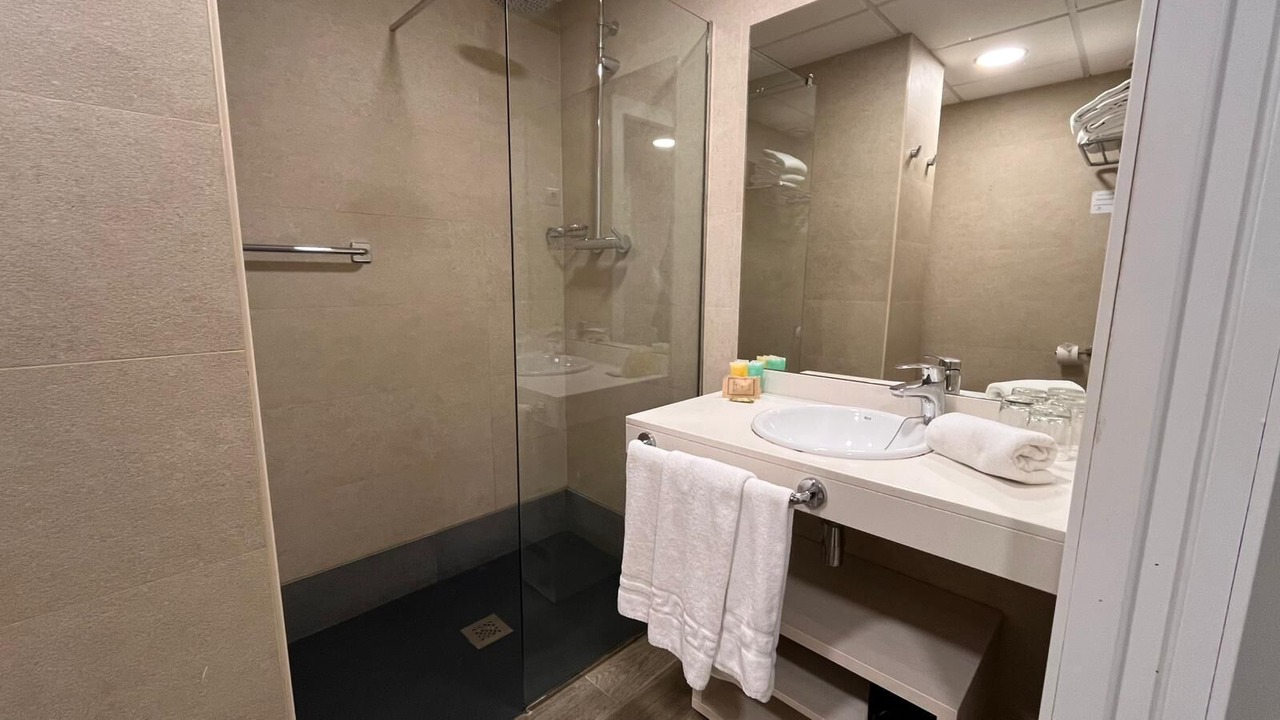 Photo of Bathroom in Reus