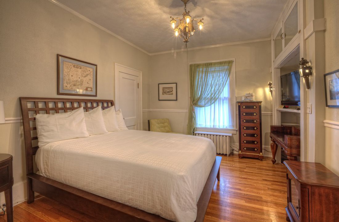 Photo of Bedroom in Bluefield