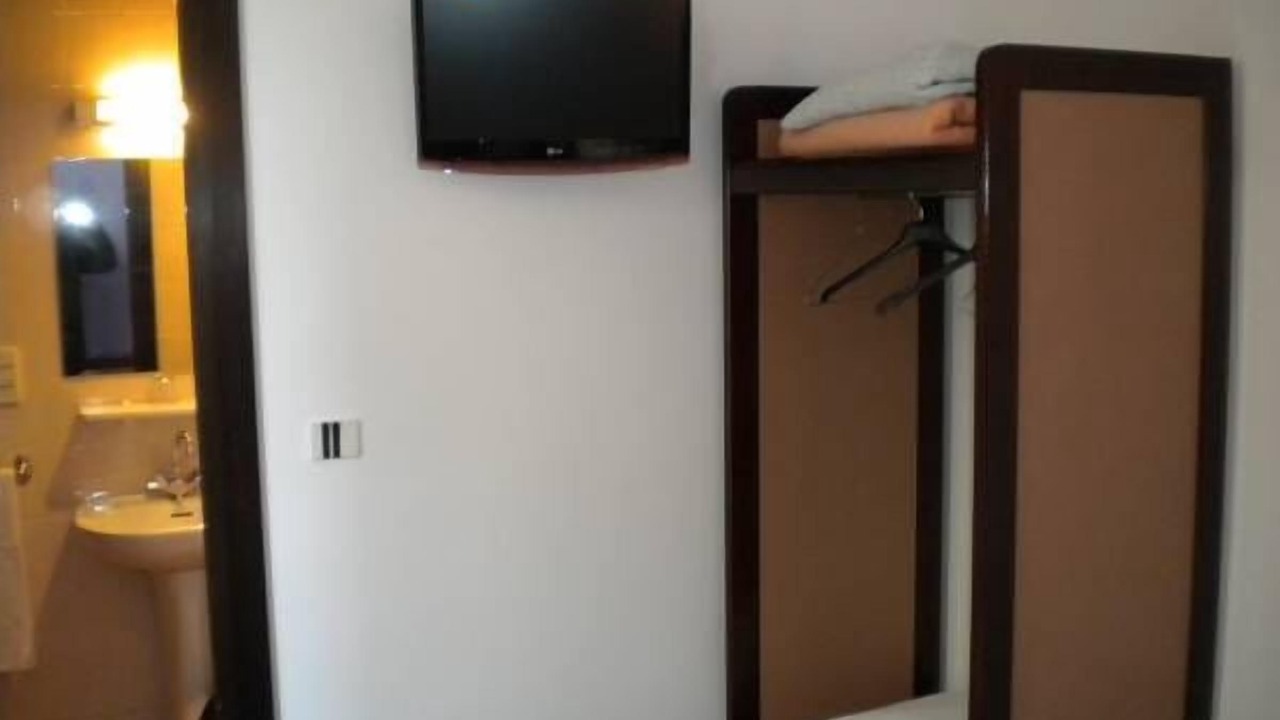 Photo of Bedroom in Malakoff