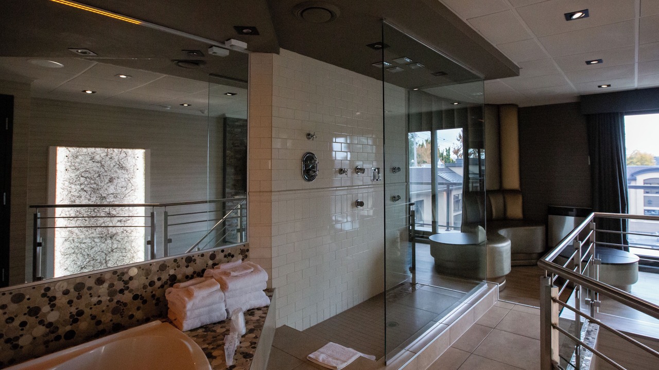 Photo of Bathroom in Longue-Pointe