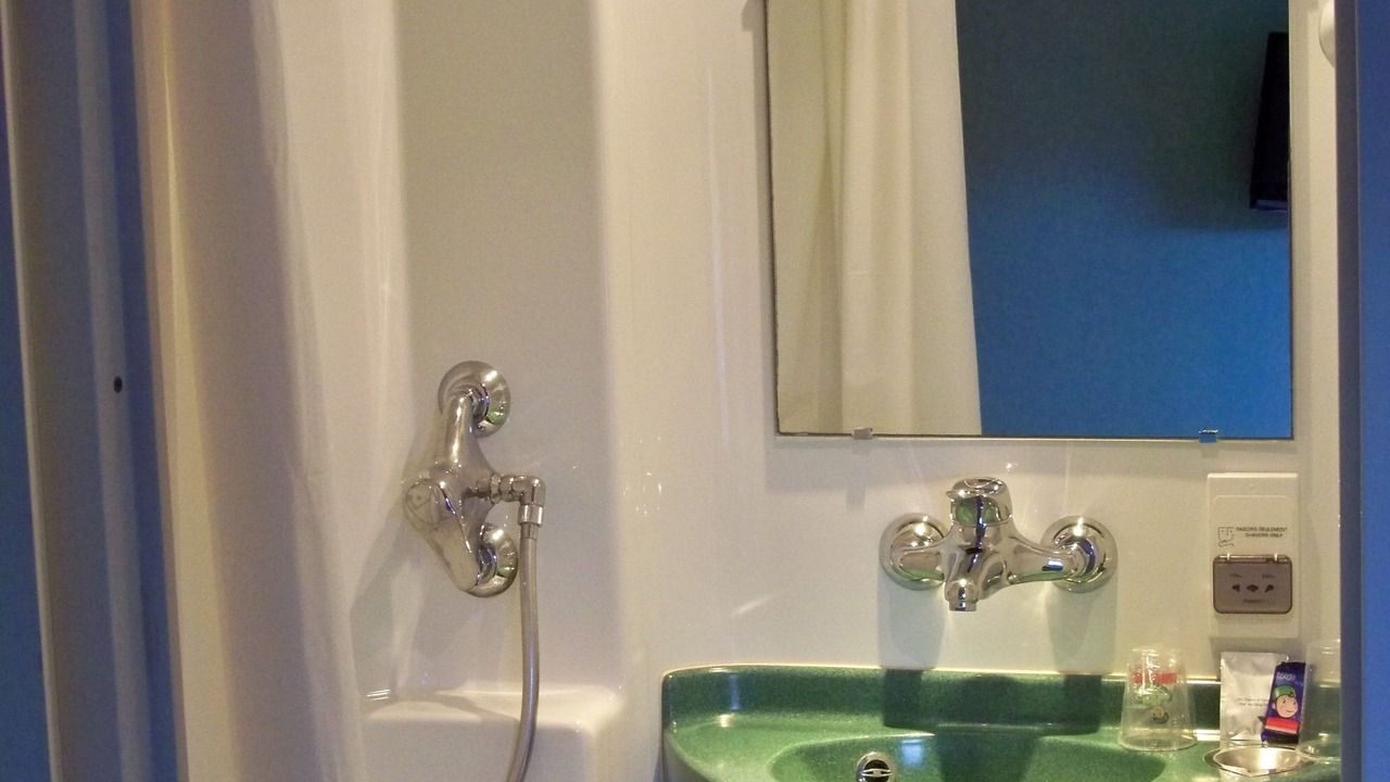 Photo of Bathroom in Lesquin