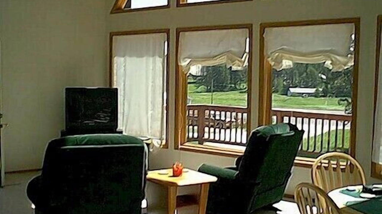 Photo of Livingroom in Custer