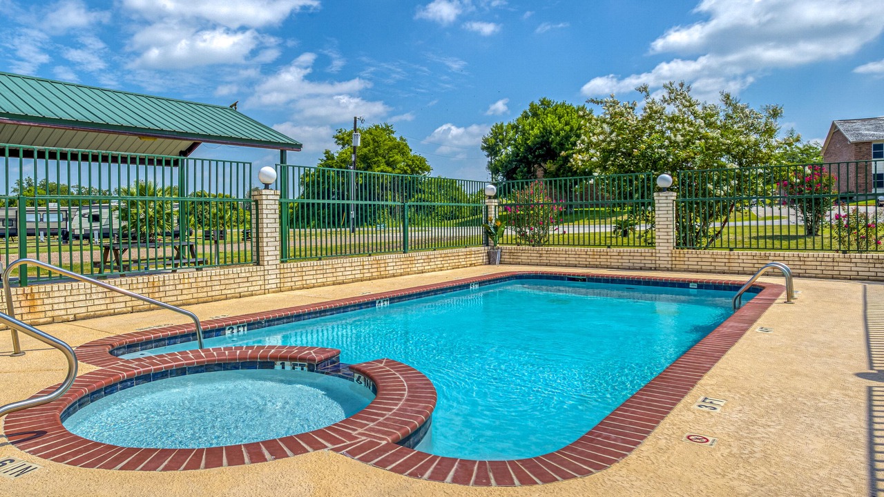 Photo of Outdoor in Sweet Home
