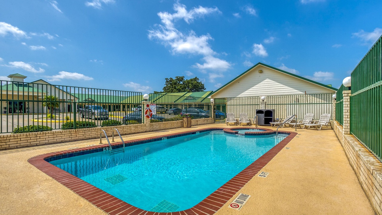 Photo of Outdoor in Sweet Home