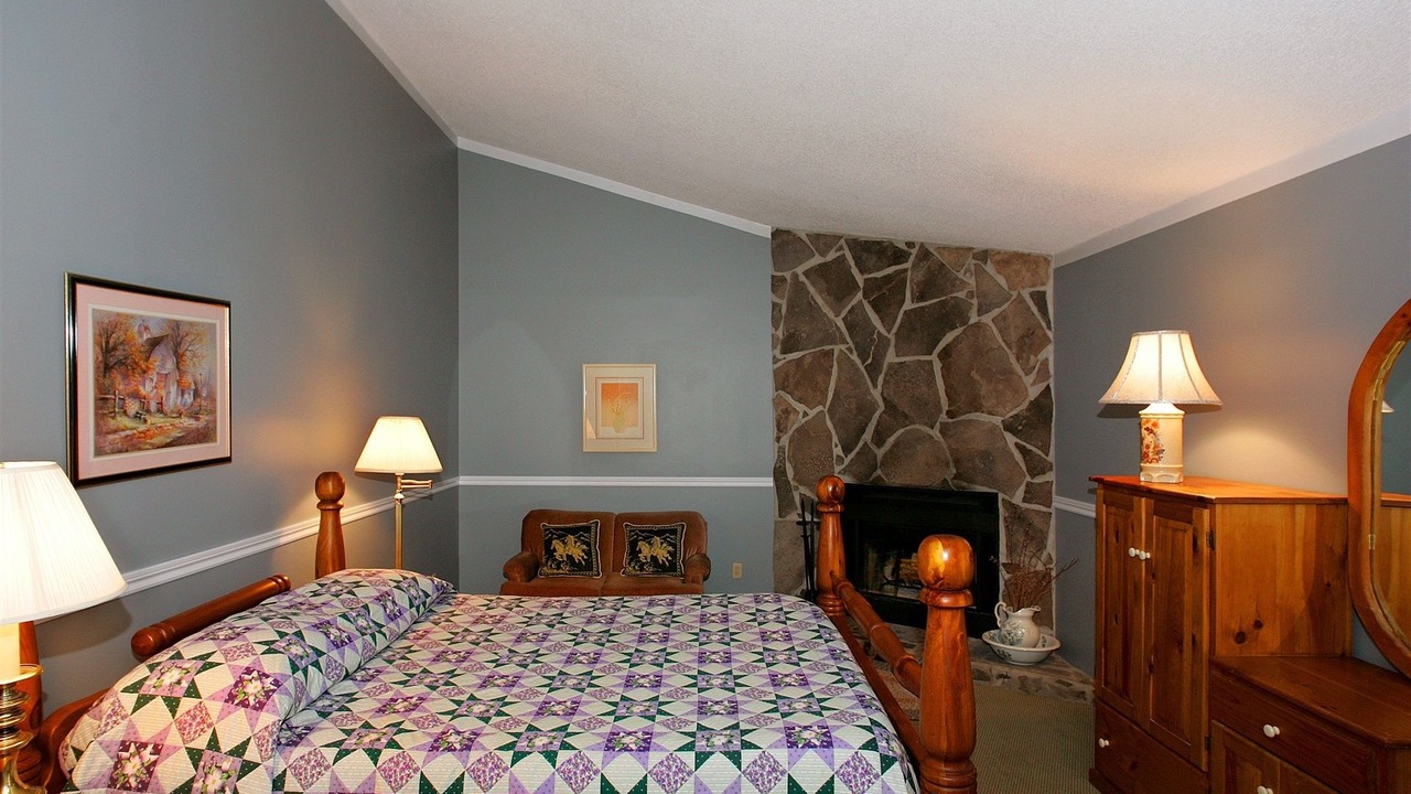 Photo of Bedroom in Glen Huron