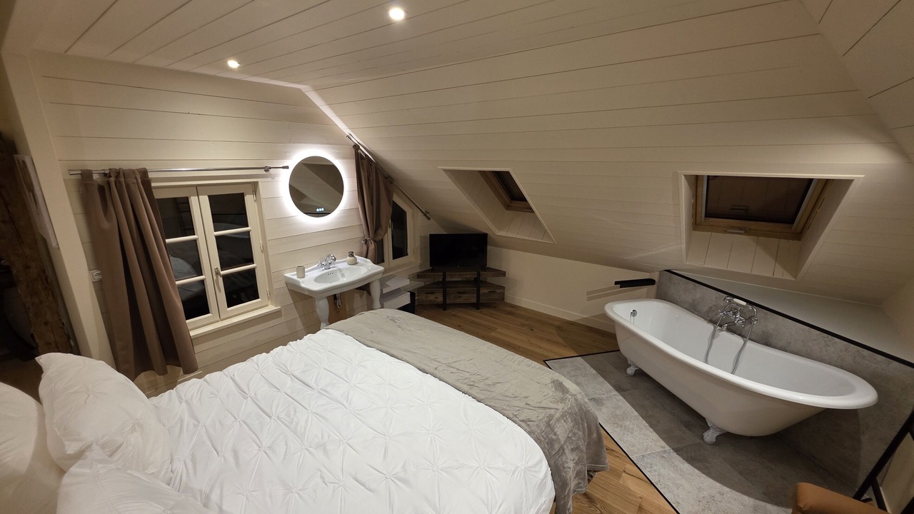 Photo of Bedroom in Alby-sur-Cheran