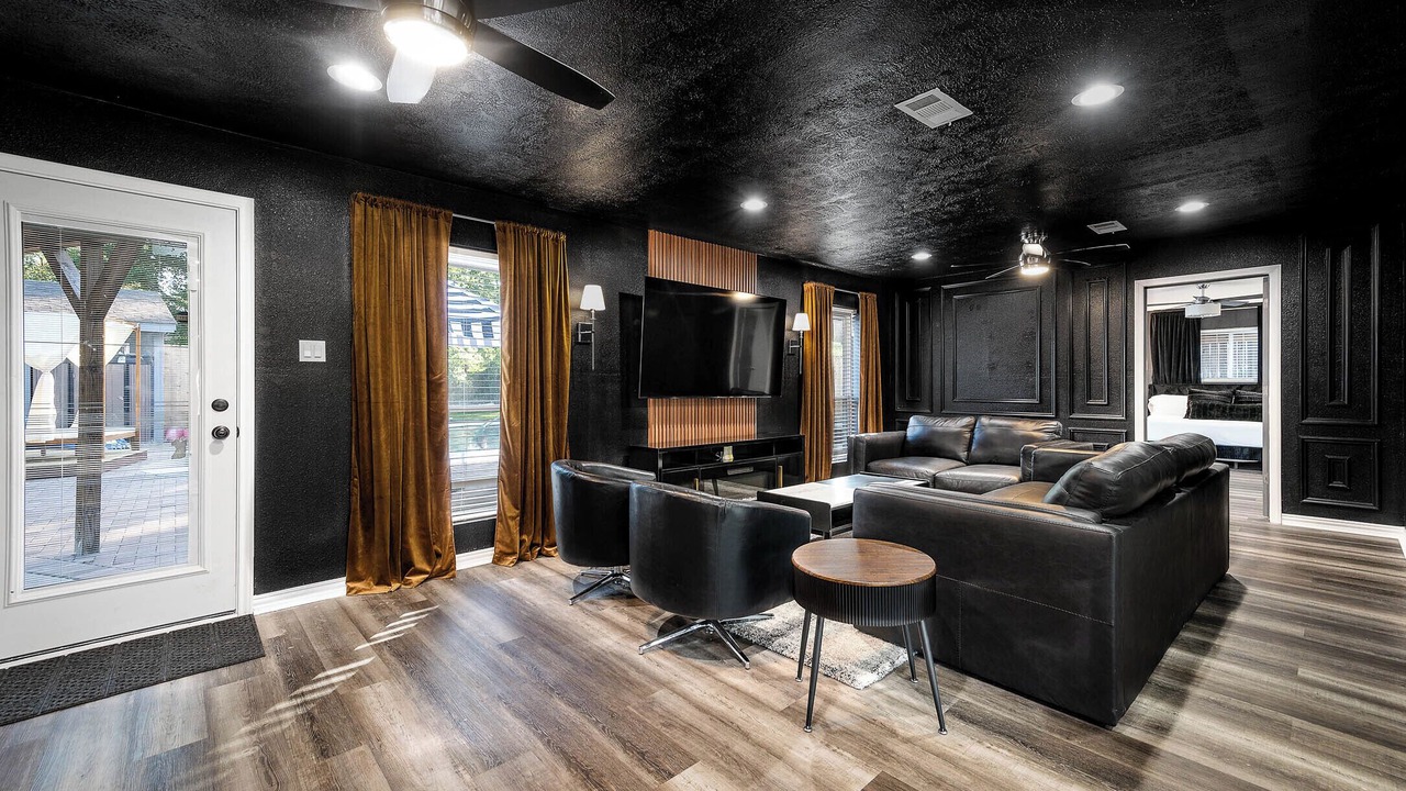 Photo of Livingroom in Cypress