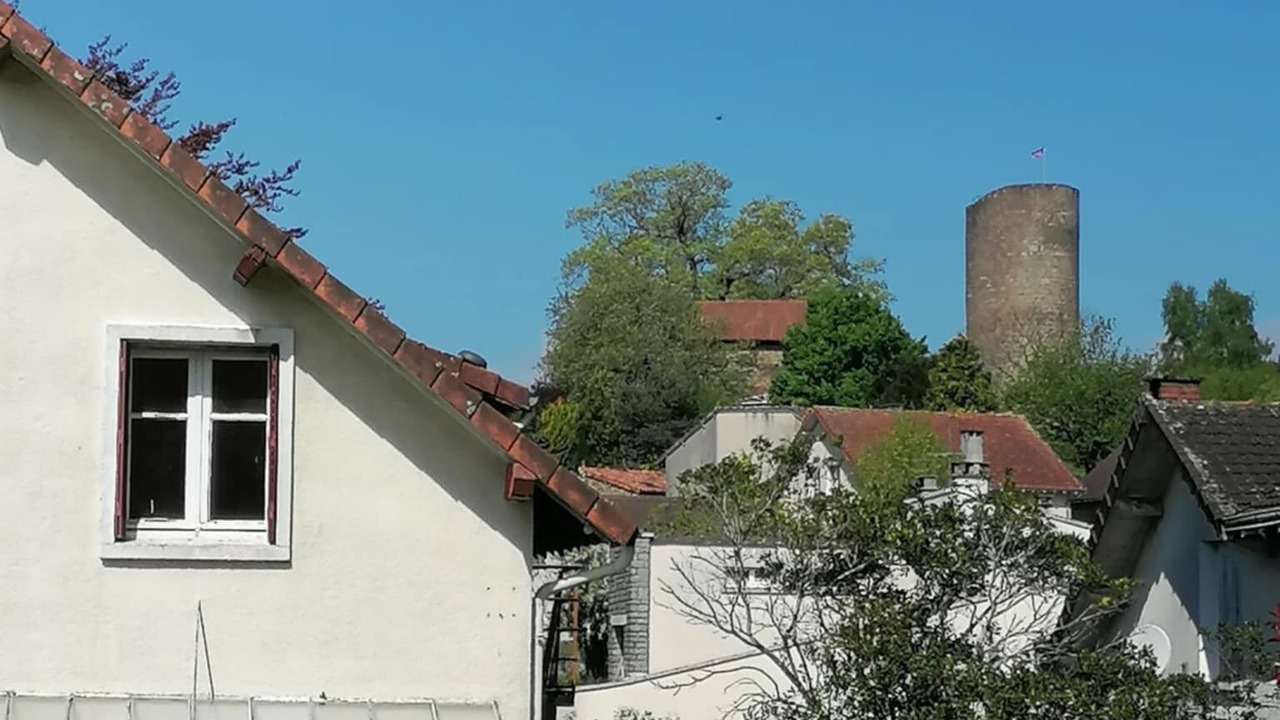 Photo of Outdoor in Chalus