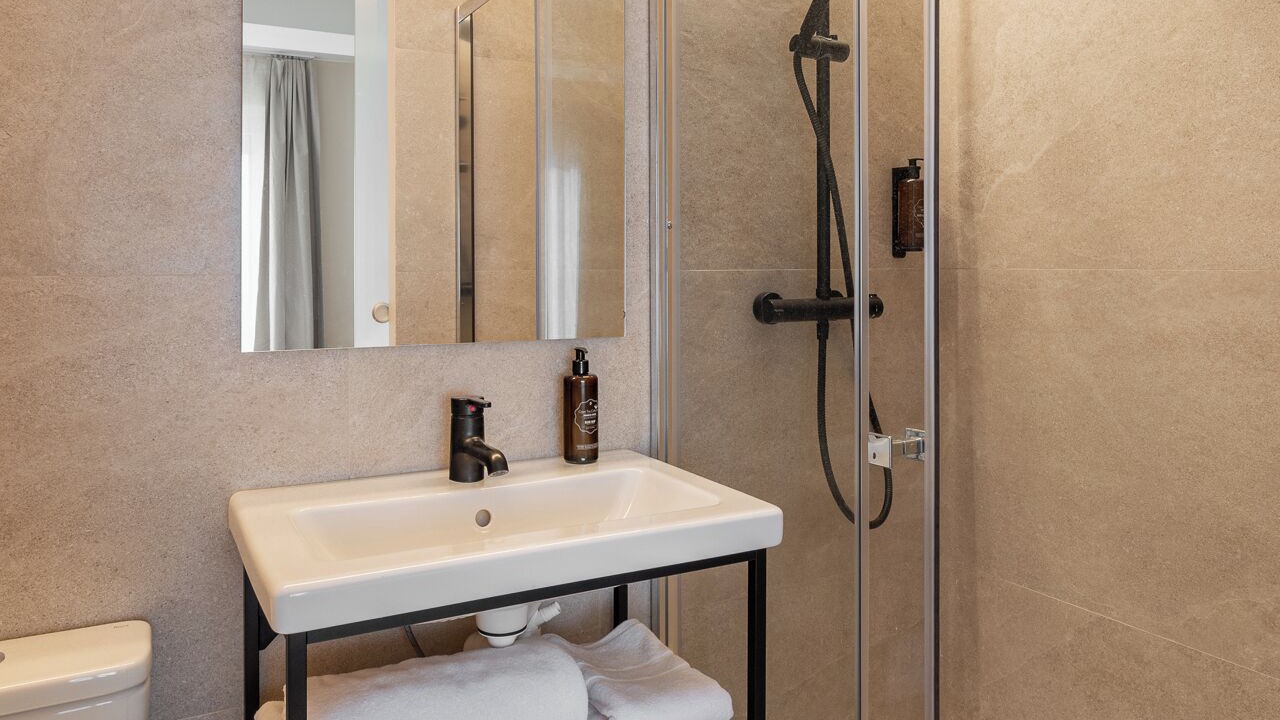 Photo of Bathroom in Avenida Meritxell