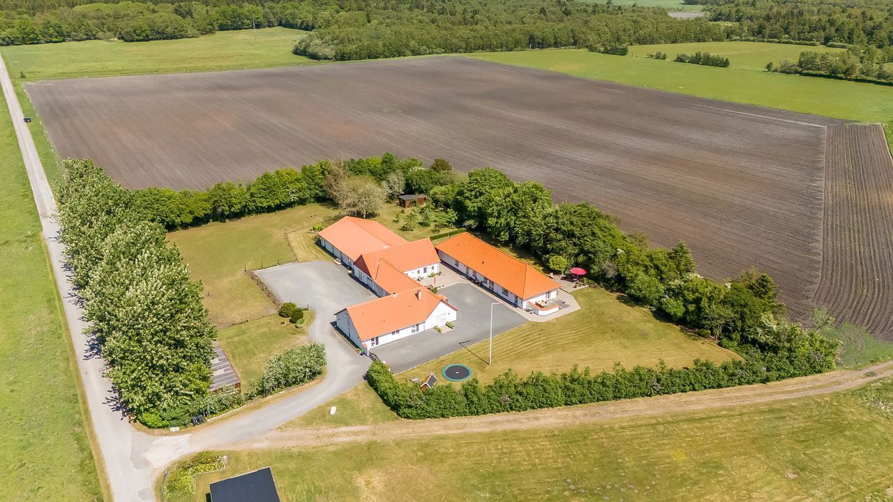 Photo of Outdoor in Skygge