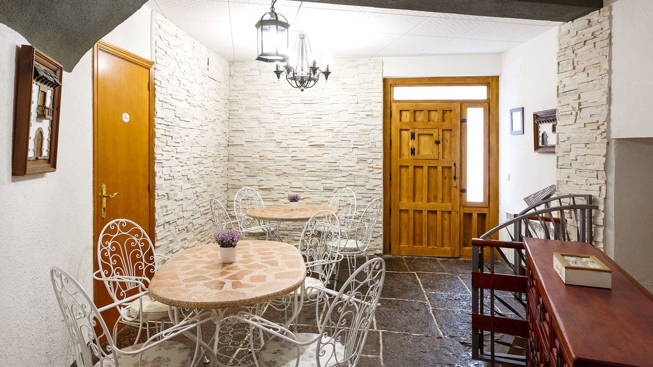 Photo of Patio Balcony in Azanuy-Alins