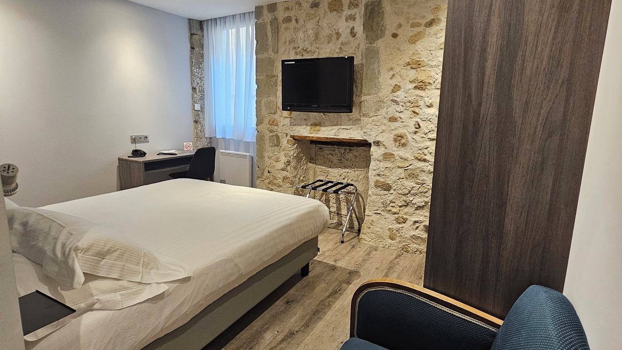 Photo of Bedroom in Aix-les-Bains City Center
