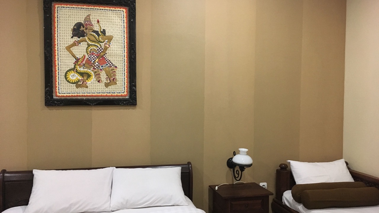 Photo of Bedroom in Wirobrajan
