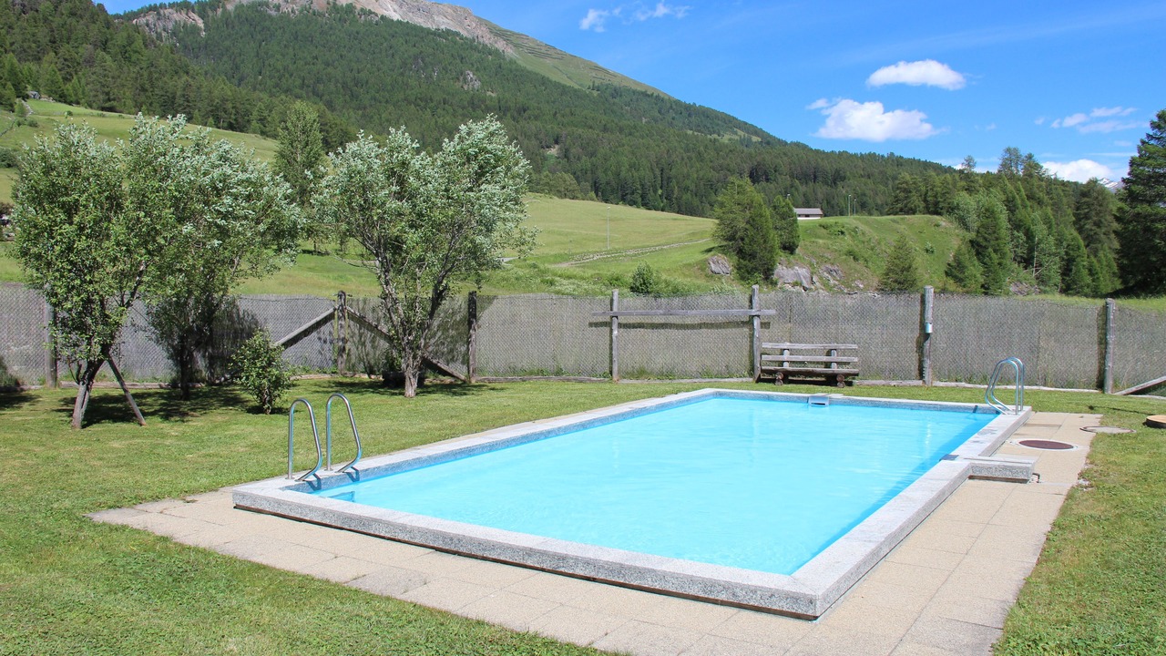 Photo of Outdoor in Tschierv
