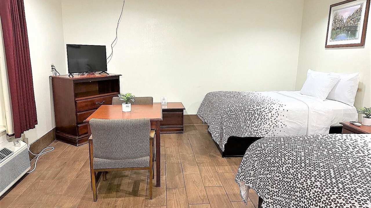 Photo of Bedroom in Northport
