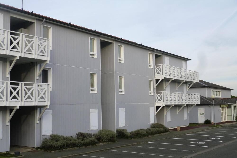 Photo of Outdoor in Beaucouze