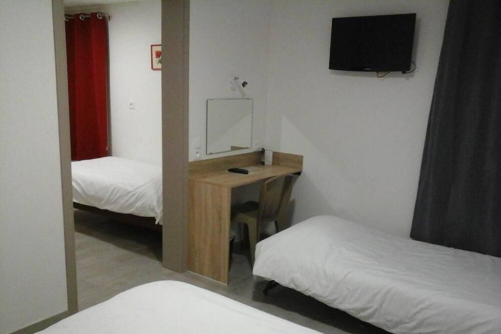 Photo of Bedroom in Beaucouze