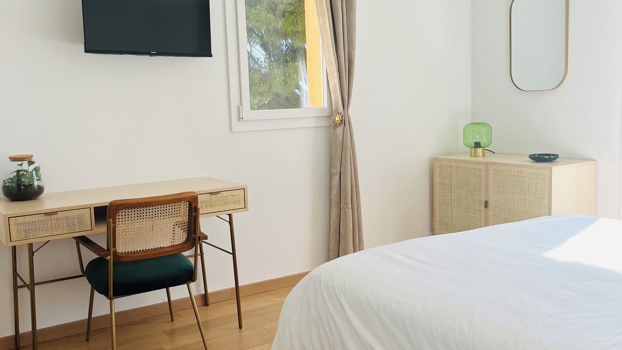 Photo of Bedroom in Bandol