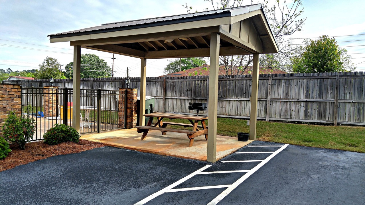 Photo of Outdoor in Cochran