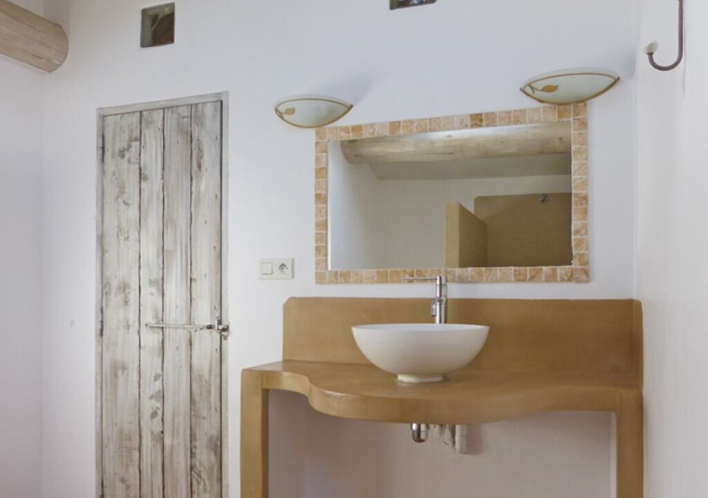 Photo of Bathroom in Simiane-la-Rotonde