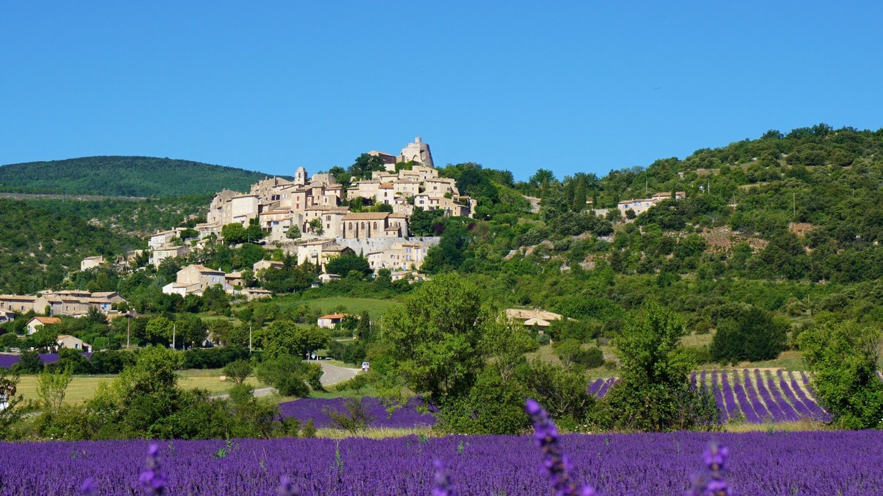Photo of Bathroom in Simiane-la-Rotonde