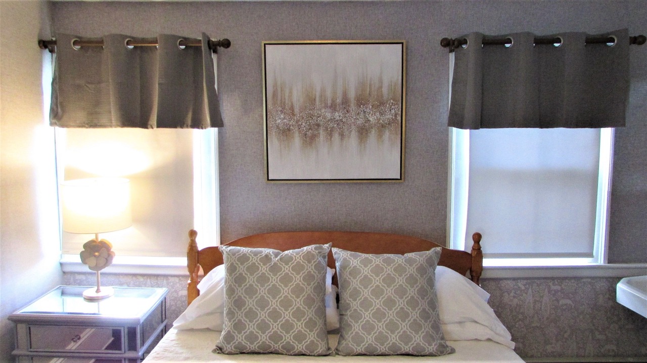 Photo of Others in Center Lovell