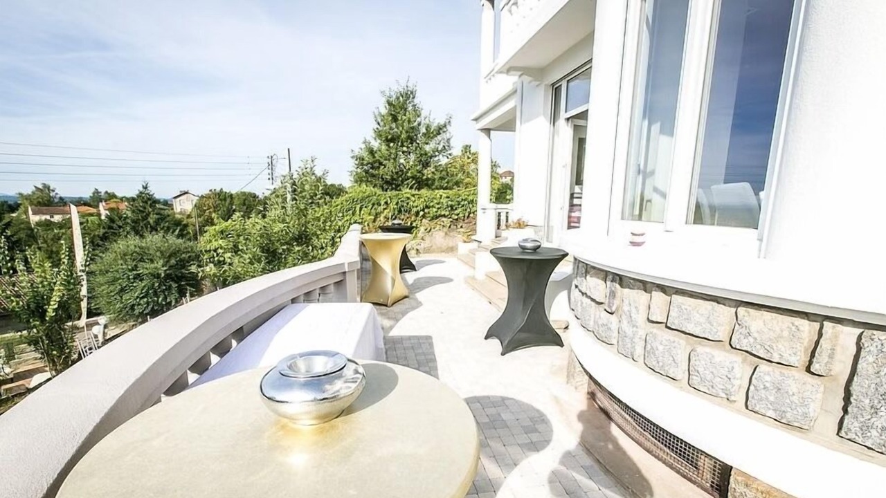 Photo of Others in Thiers