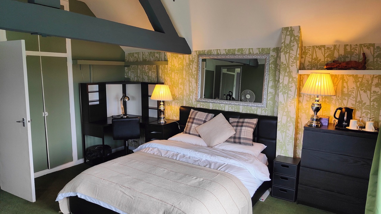 Photo of Bedroom in Mackworth