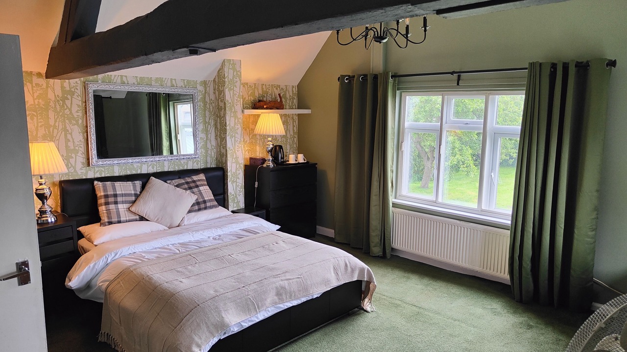 Photo of Others in Mackworth