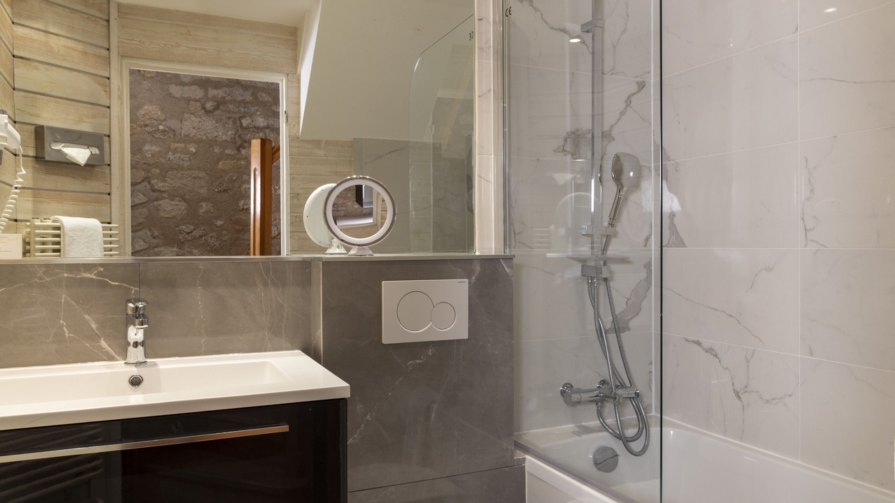 Photo of Bathroom in Les Iles