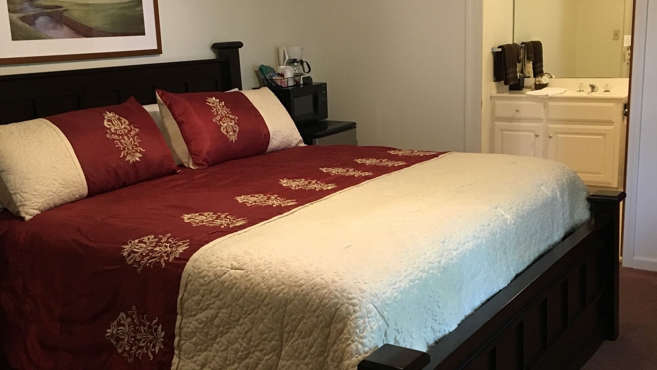 Photo of Bedroom in Glenwood