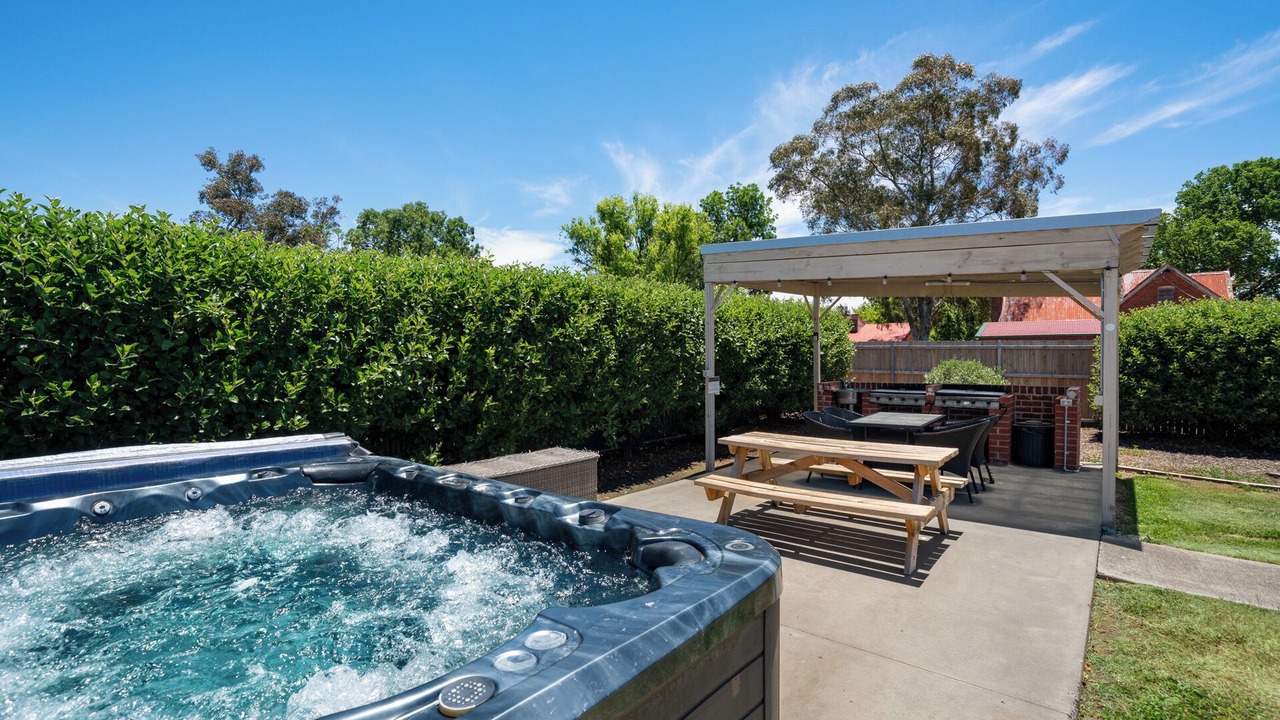 Photo of Outdoor in South Bathurst