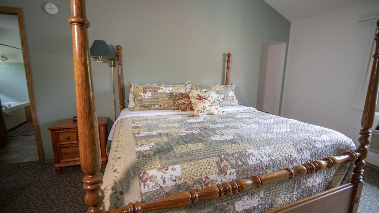 Photo of Bedroom in Baileys Harbor