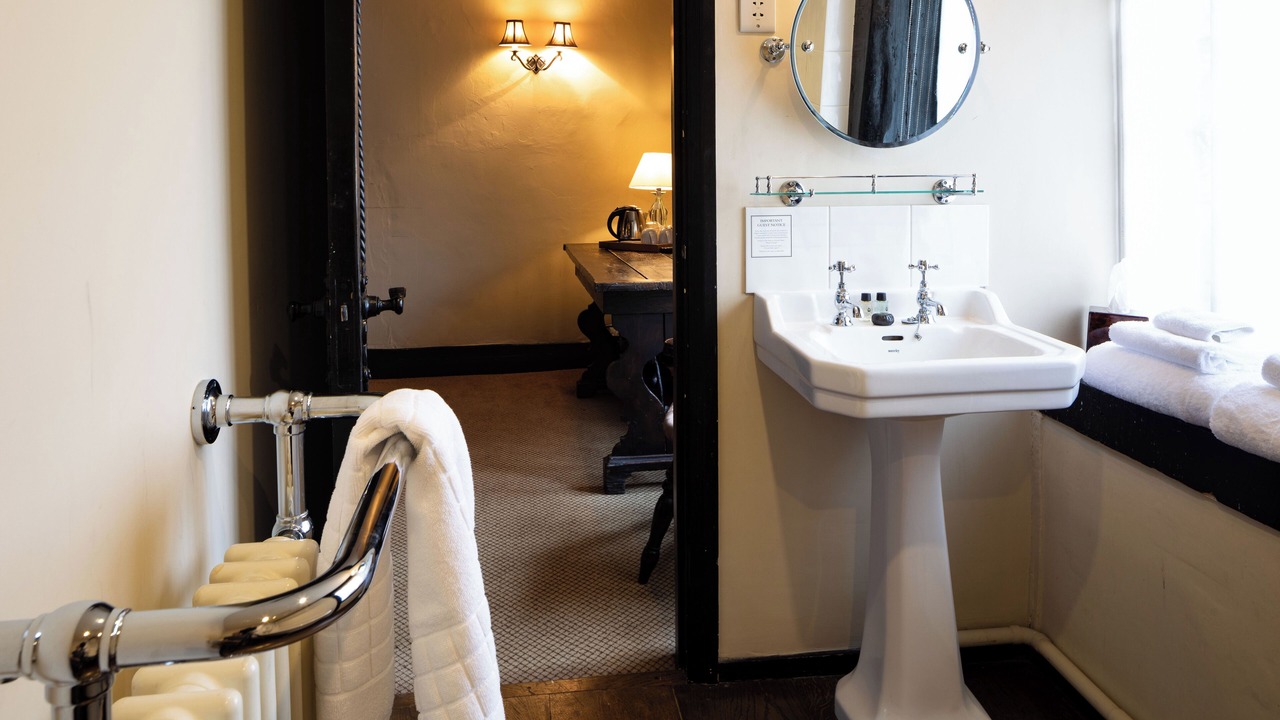 Photo of Bathroom in Chiddingfold