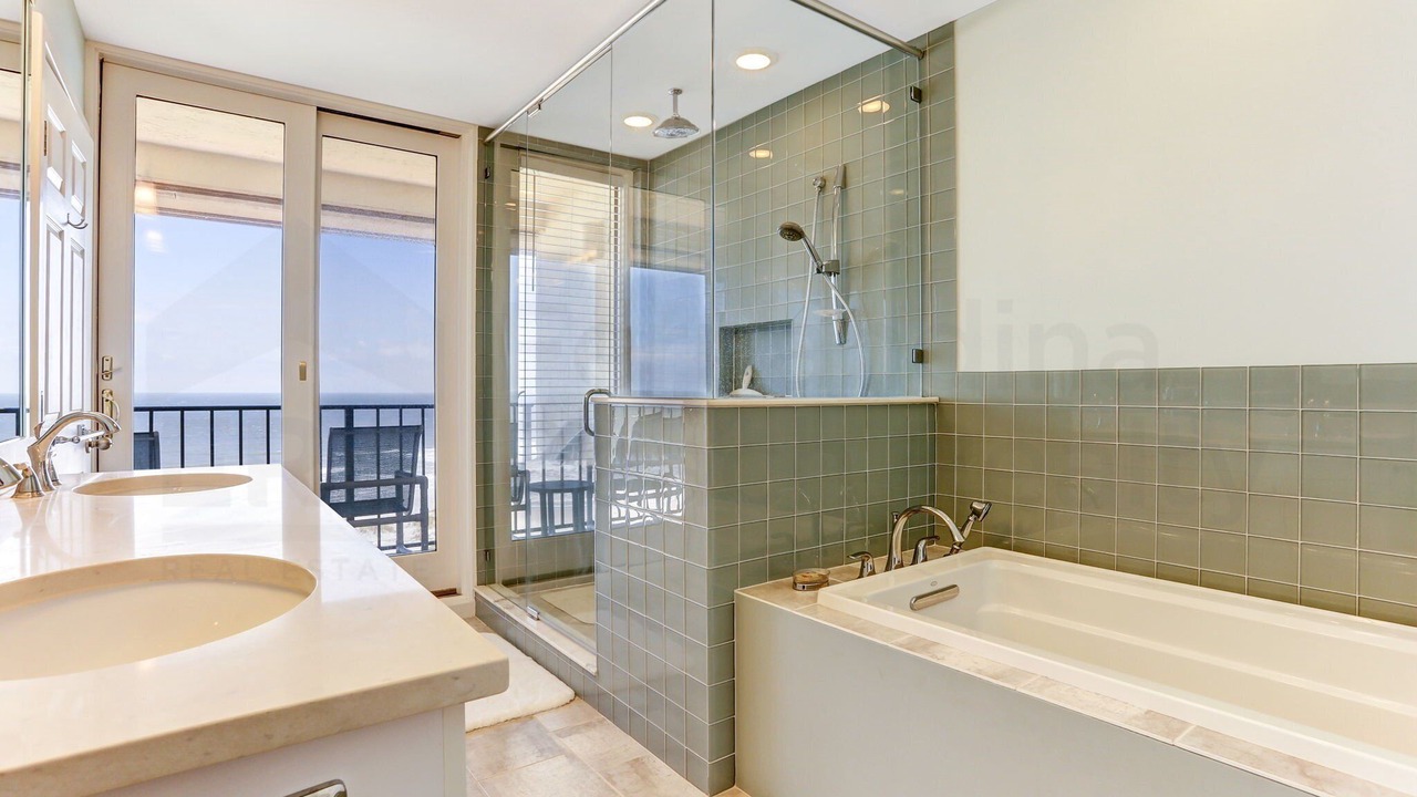 Photo of Bathroom in Fernandina Beach